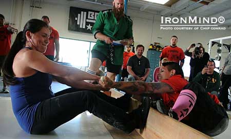 Irma Esquivel (left) versus Sonya del Gallego (right) at the Boss of Mas Wrestling Tournement held at Dan Green&rsquo;s Boss Barbell Club in Mountain View, California.  IronMind&reg; | Photo courtesy of Chip Conrad
